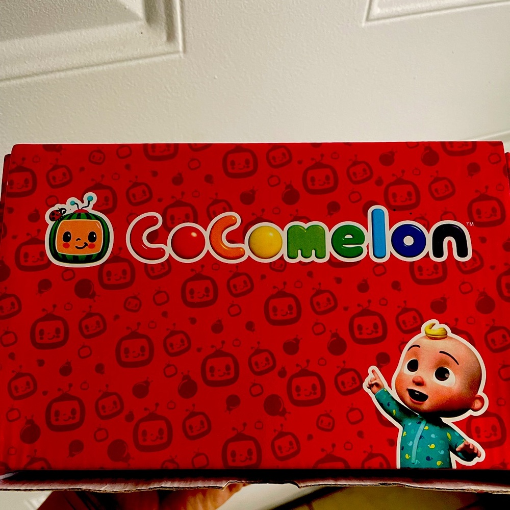 CoComelon Pink Plush Slippers New”Girls